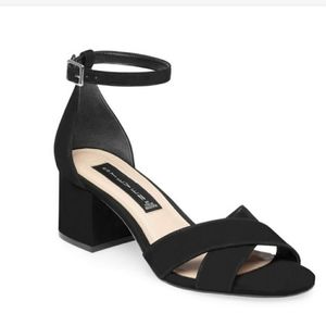 Steve Madden Ilka Black Nubuck Sandals